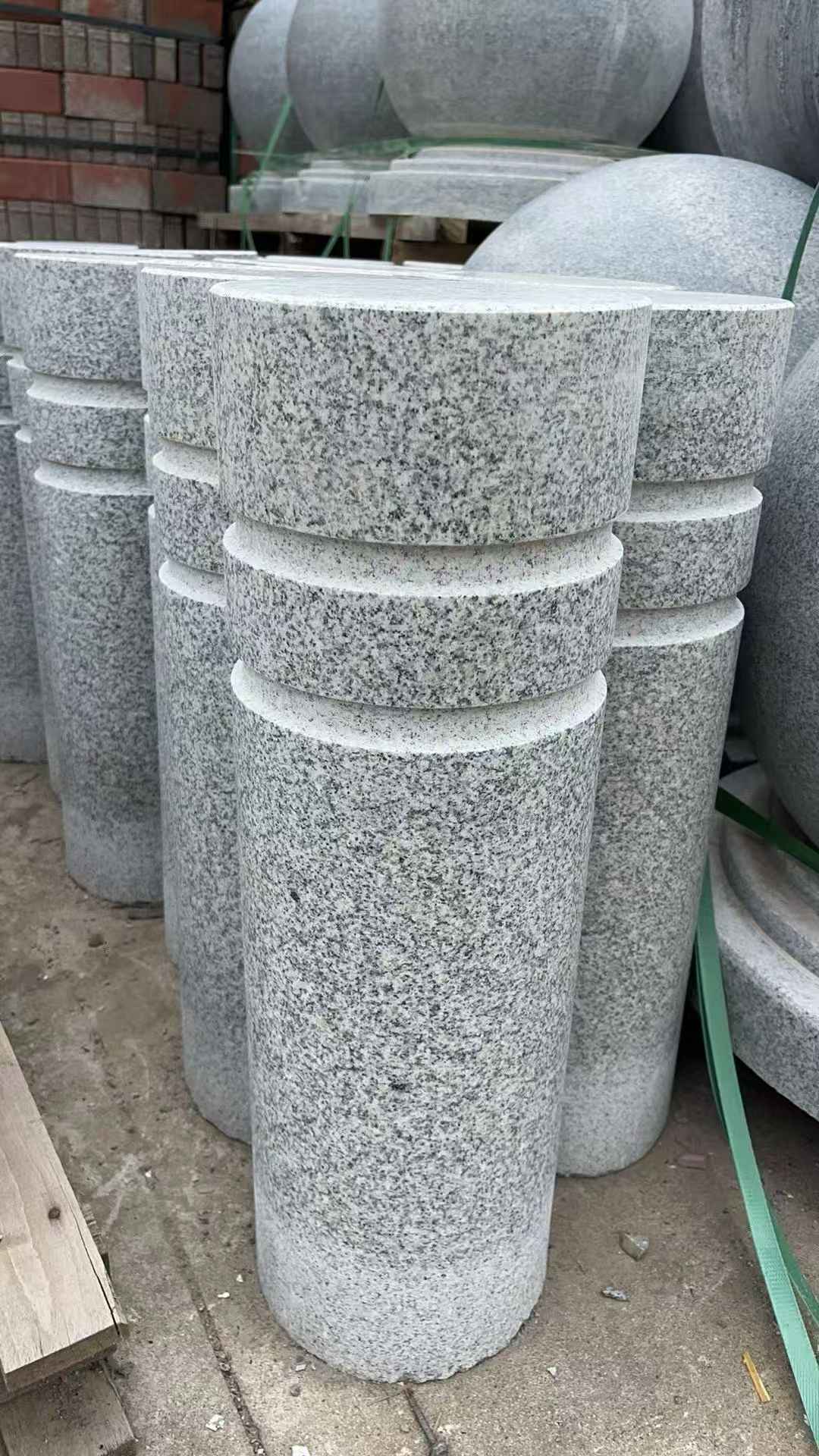 肇庆 芝麻白花岗岩挡车柱、隔离柱多少钱