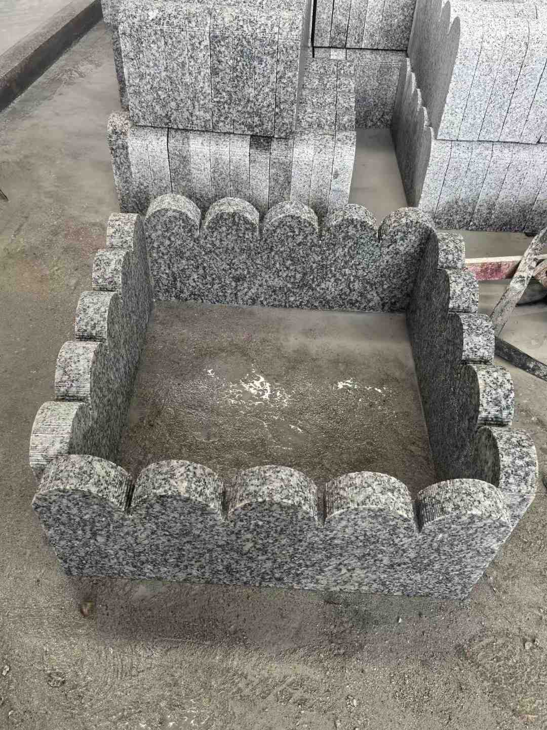 肇庆 花边石、花坛围栏石、花池界石、菜园栅栏石、镶边石、波浪状界石介绍